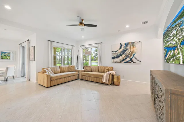 Jupiter Country Club Unit 35 photo 15