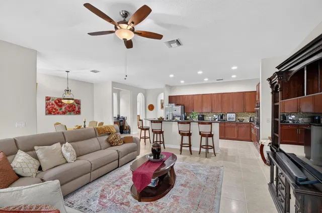 Residence photo 23