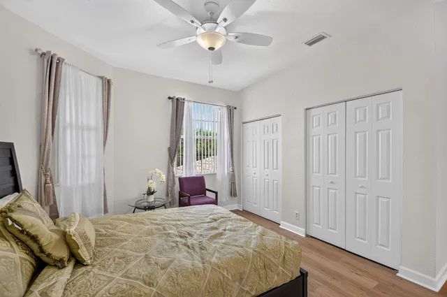 Residence photo 48