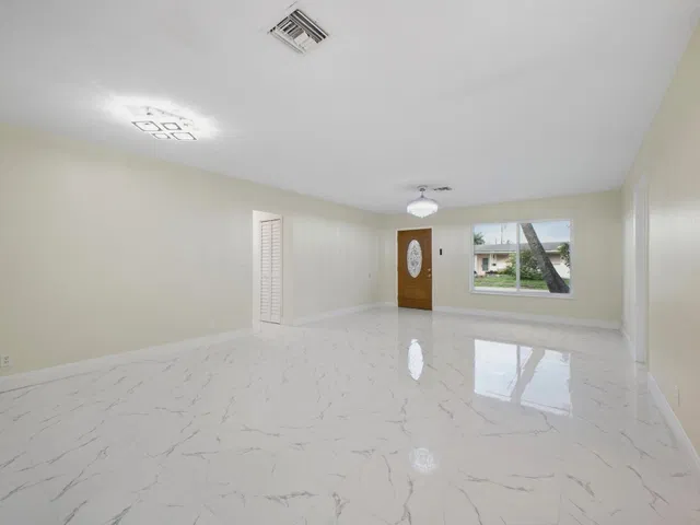 Residence photo 11