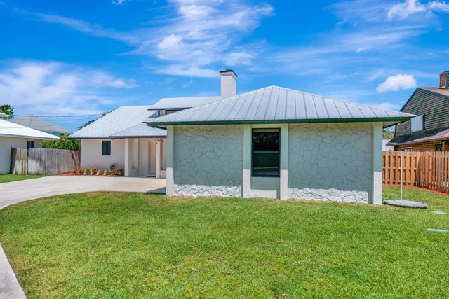 Residence photo 3