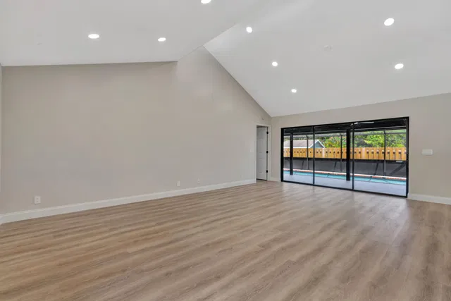Residence photo 13