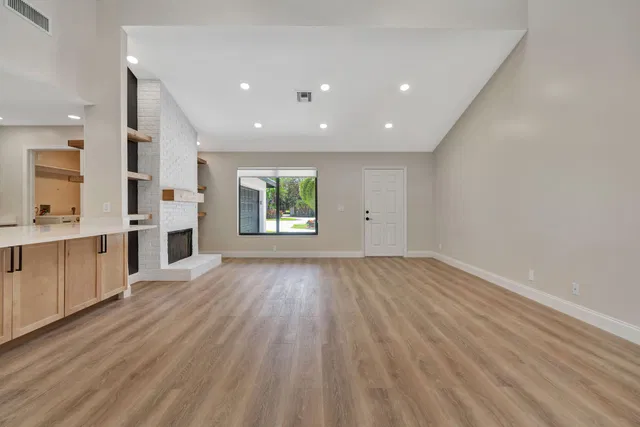 Residence photo 17