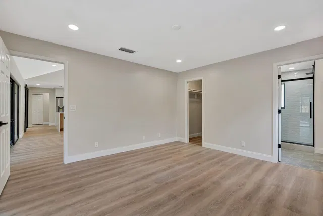 Residence photo 22