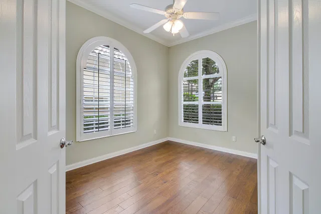 Residence photo 8