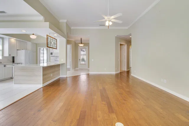 Residence photo 20