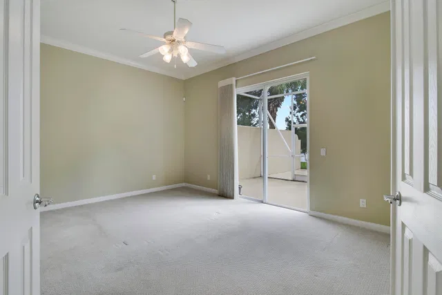 Residence photo 23