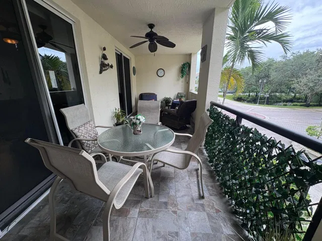 Residence photo 7