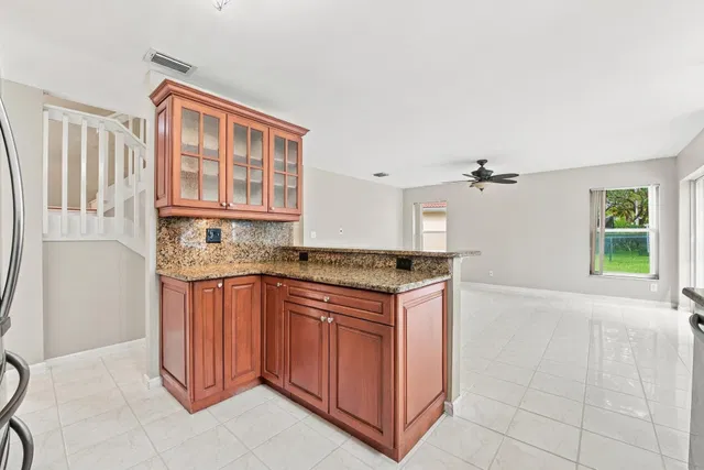 Residence photo 12