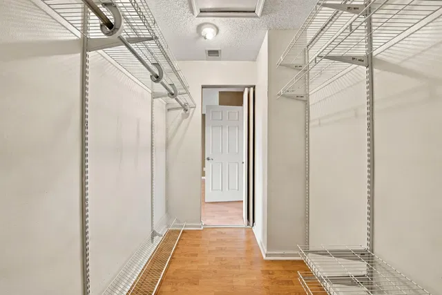  Residence photo 25