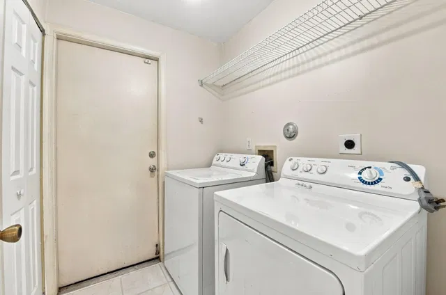  Residence photo 35