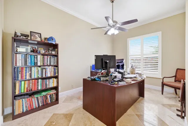  Residence photo 15