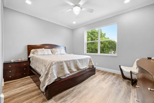  Residence photo 23