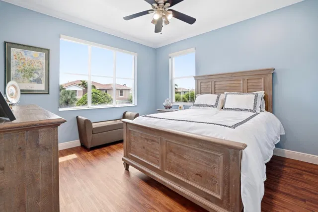  Residence photo 30