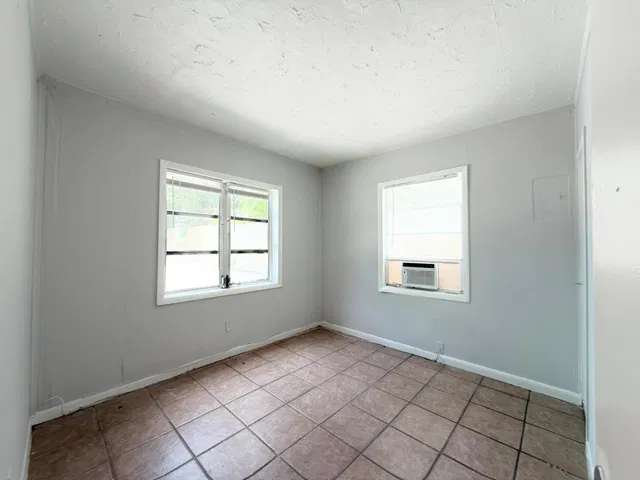 Grandview Heights Unit 5 photo 5