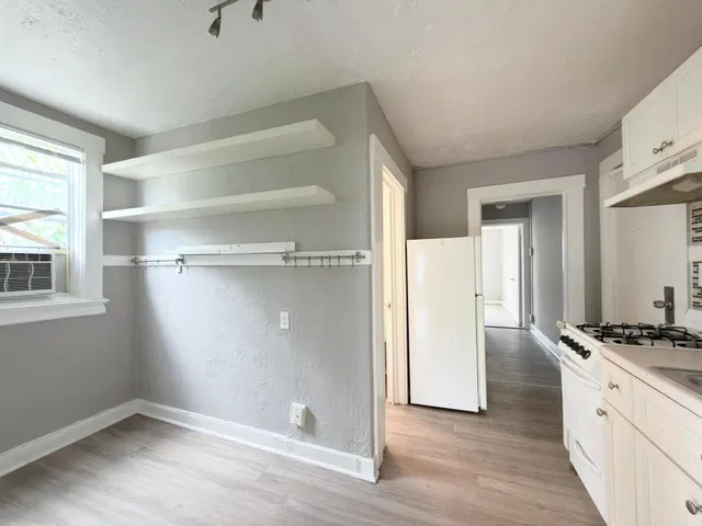 Grandview Heights Unit 3 photo 6