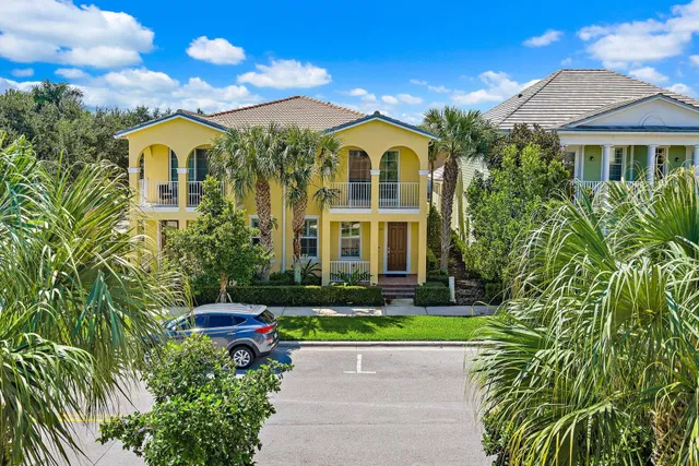 Residence photo 2