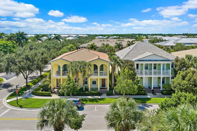 Residence photo 3