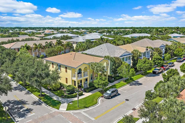 Residence photo 5