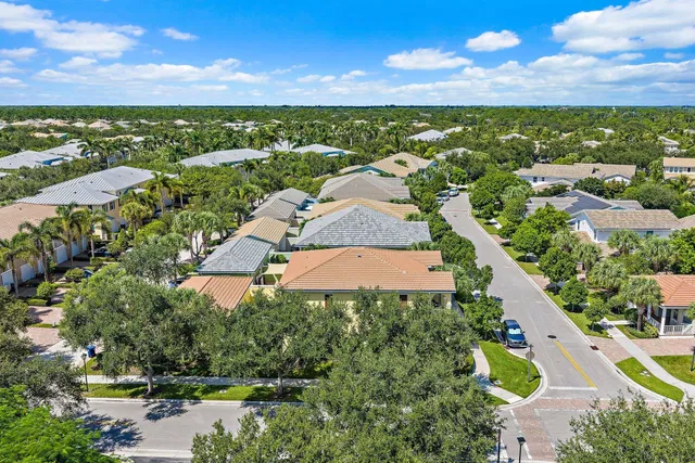 Residence photo 6