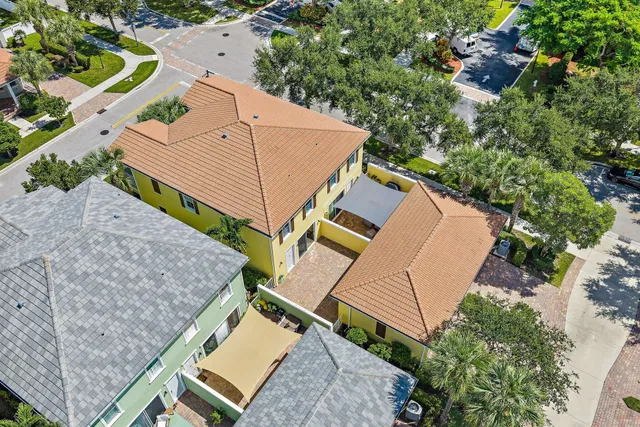 Residence photo 8