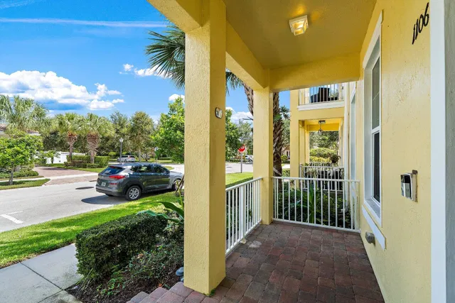 Residence photo 17