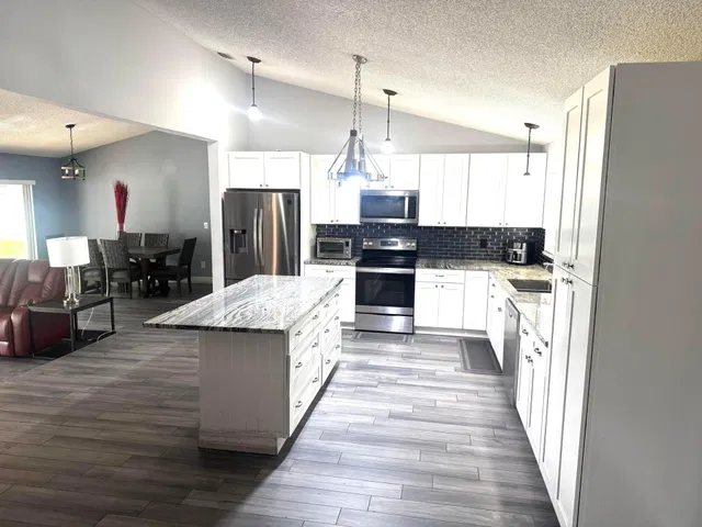 Residence photo 9