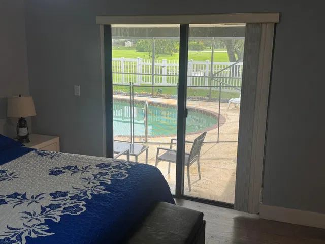 Residence photo 15