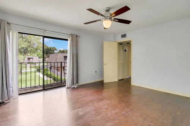  Residence photo 7