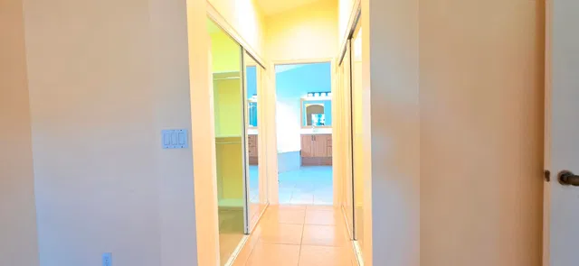  Residence photo 17
