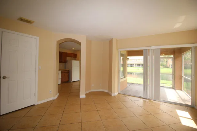  Residence photo 7