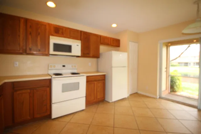  Residence photo 11