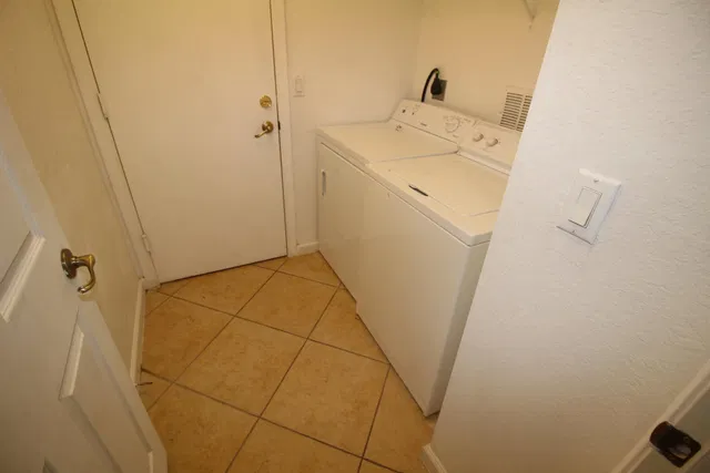  Residence photo 25