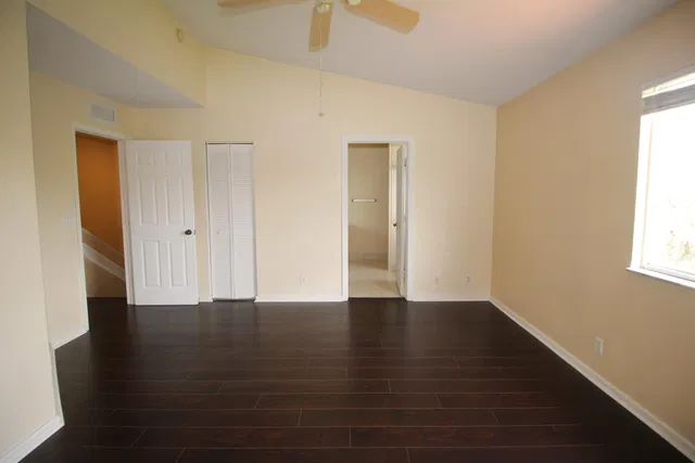  Residence photo 26