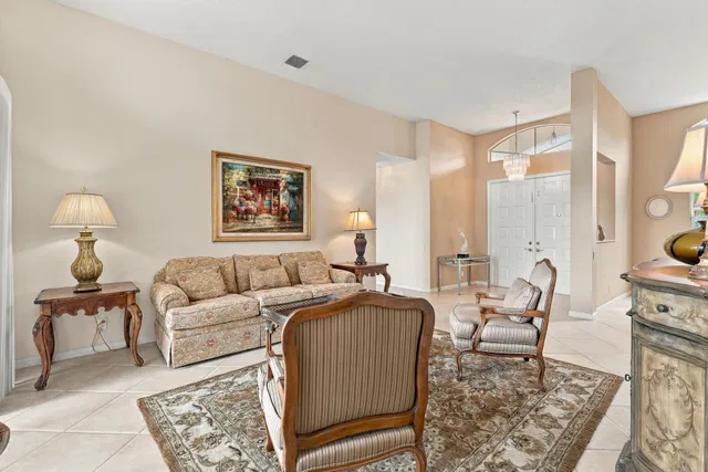  Residence photo 11