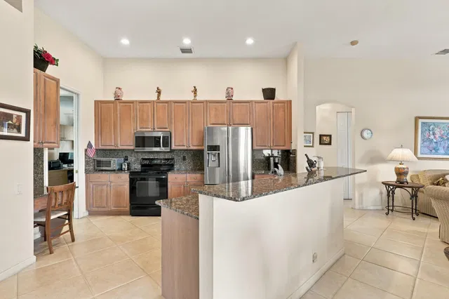  Residence photo 17