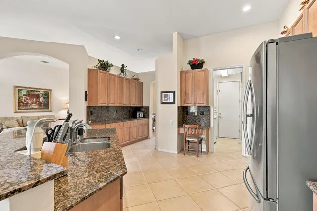  Residence photo 18