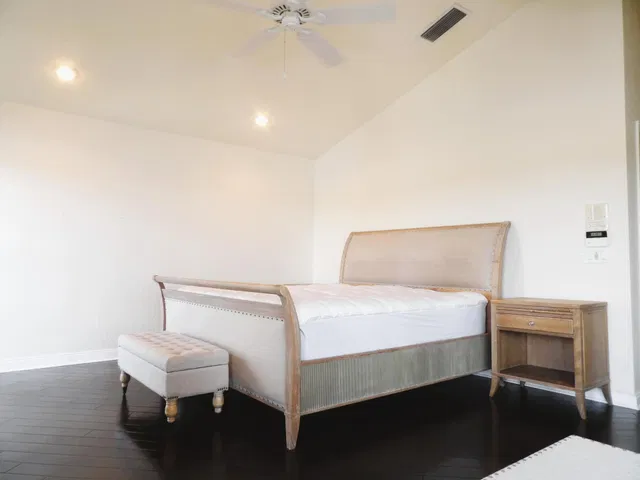  Residence photo 16