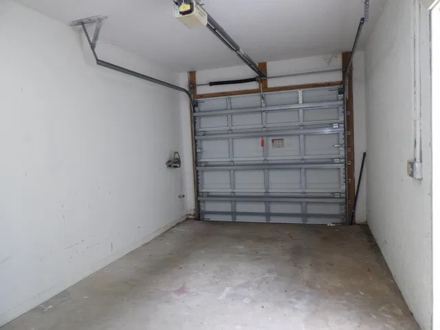 Residence photo 2