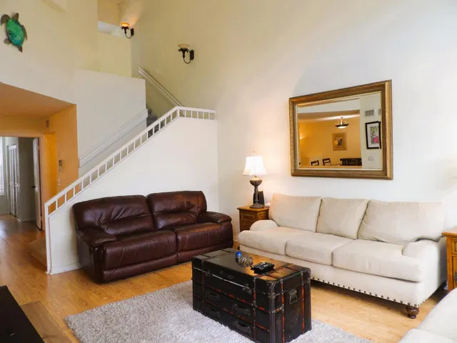 Residence photo 4