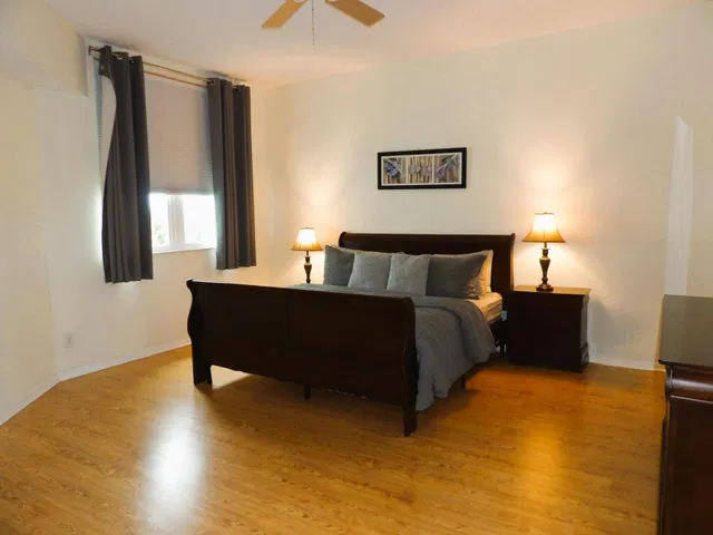 Residence photo 16