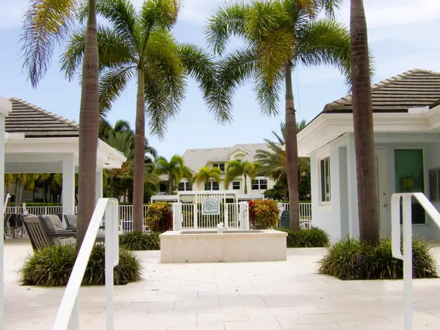 Residence photo 33