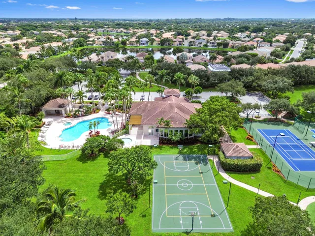 Residence photo 46