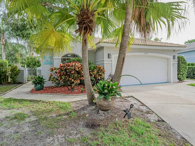  Residence photo 4