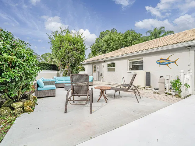  Residence photo 33
