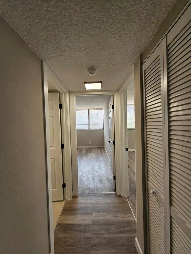  Unit 305 photo 6