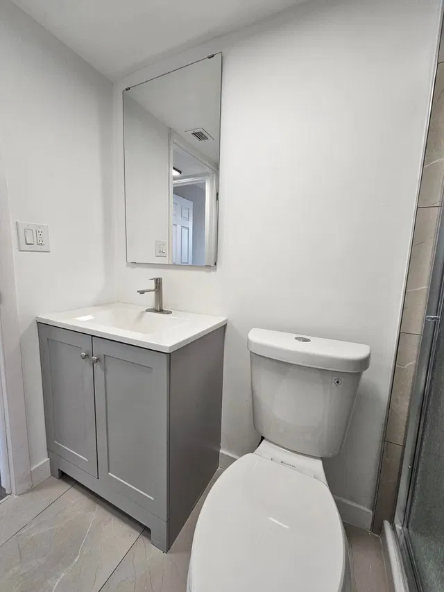  Unit 305 photo 9