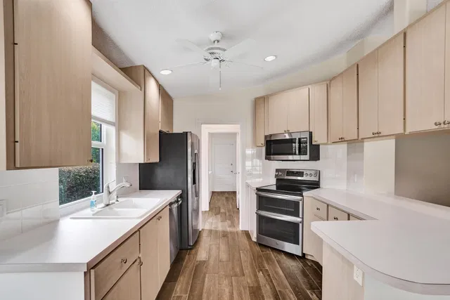 Residence photo 10