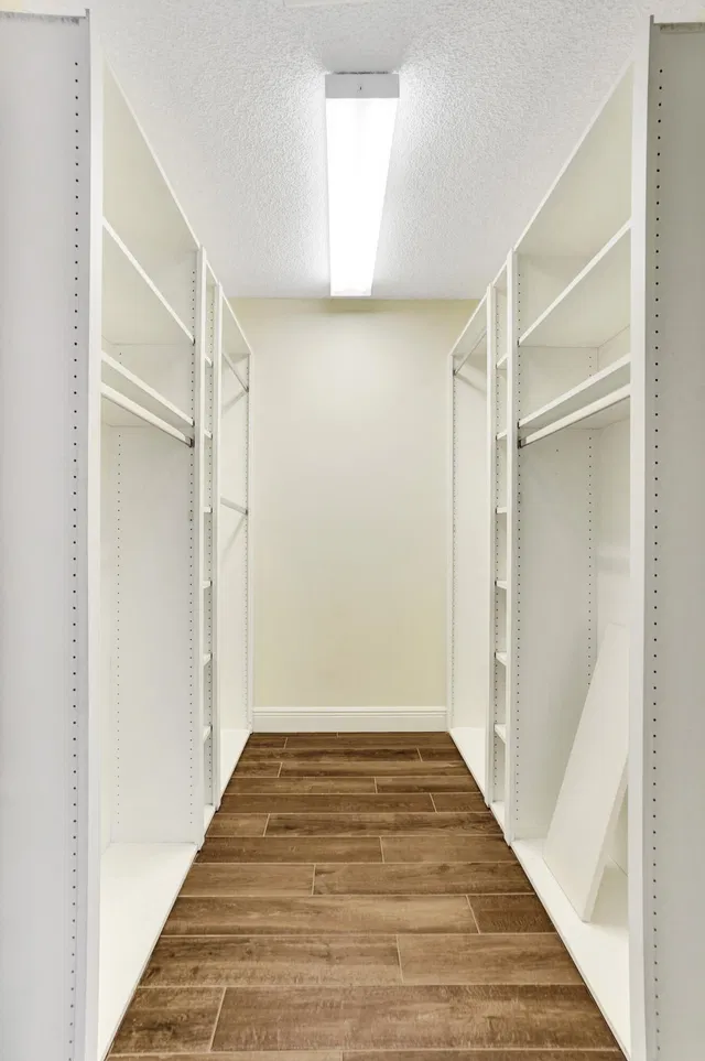 Residence photo 16
