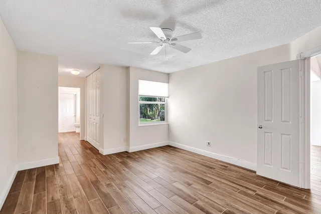 Residence photo 19